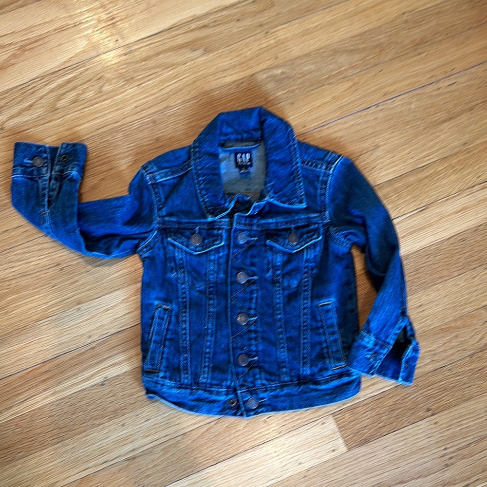 GAP Blue Jean Jacket Classic Denim Style